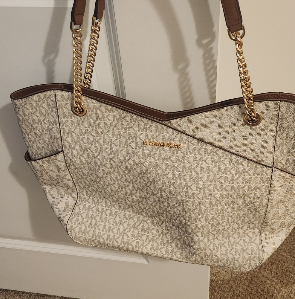 Micheal Kors Jet Set Large Signature Logo Shoulder Bag
